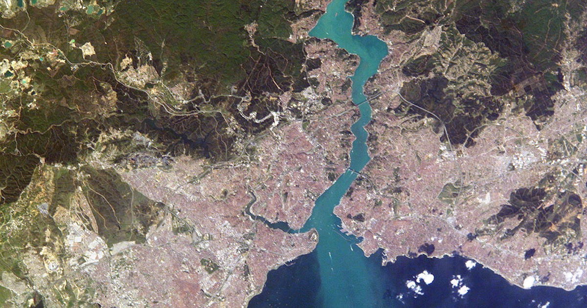 世界の海峡都市 #1　イスタンブール｜ボスポラス海峡